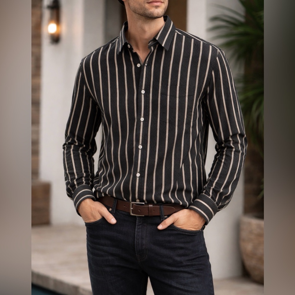 Tommy Bahama Denim Black Geometric Stripe Shirt – Men’s Medium